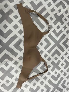 lululemon athletica Nude Brown Wireless Bra 34D